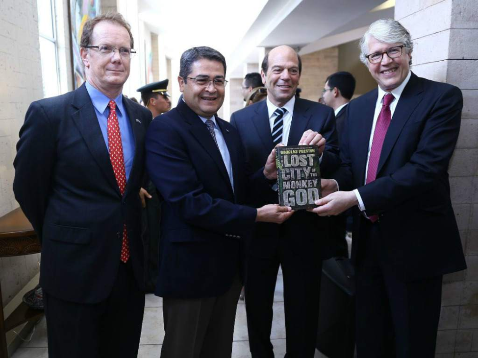 Elkins and Preston Present Honduran President with ‘Lost City of the Monkey God’